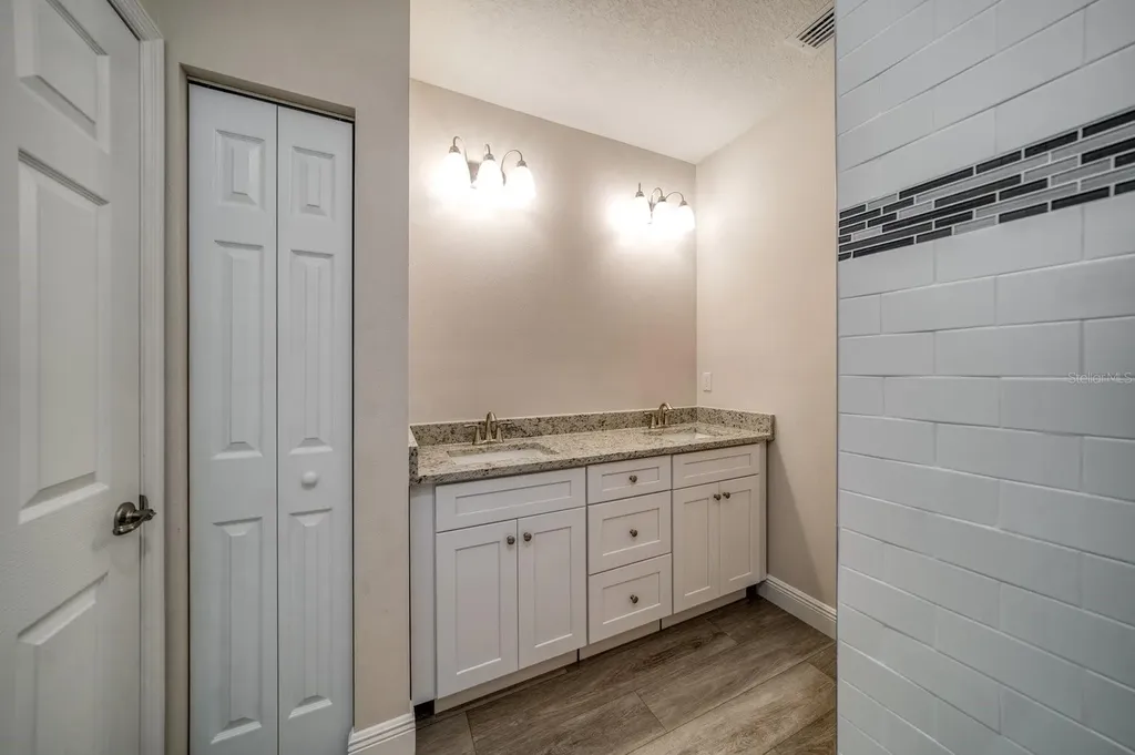 8411 Daves Homes Place Tampa FL 33614