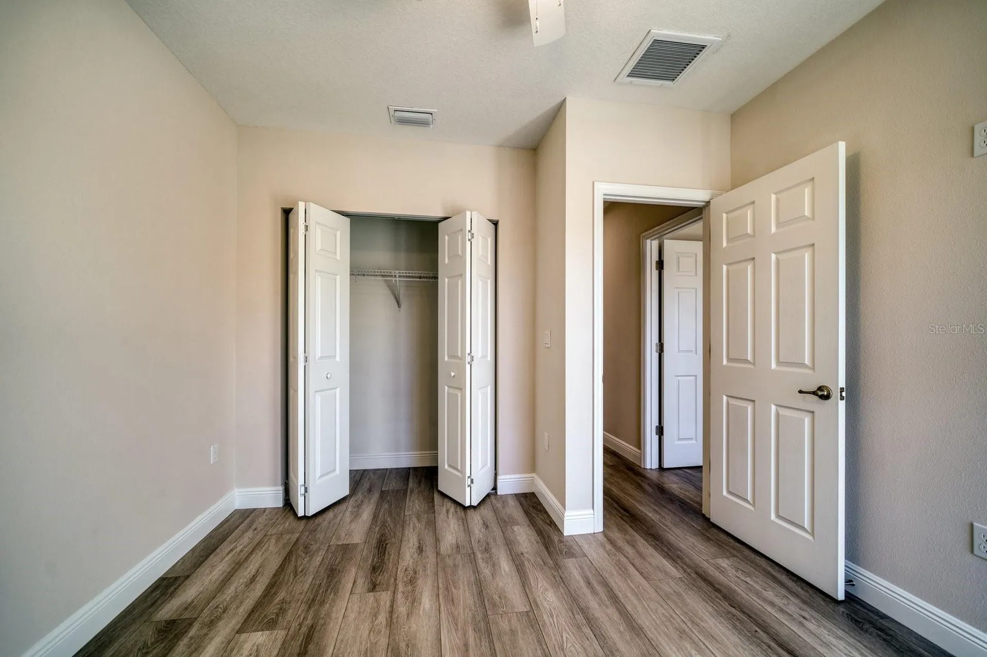 8411 Daves Homes Place Tampa FL 33614
