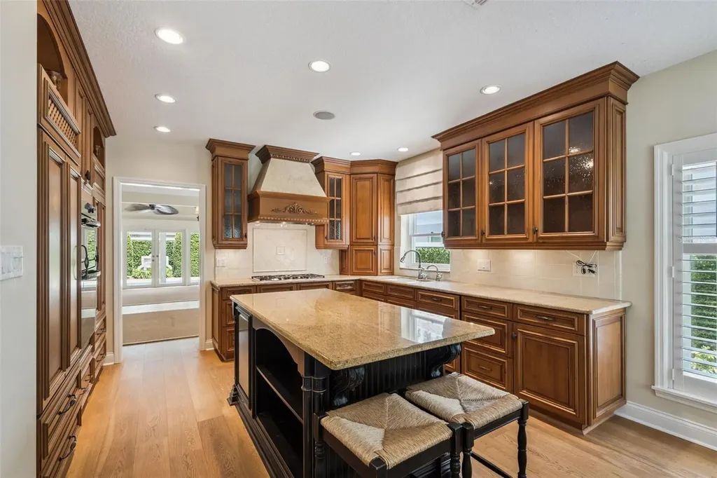 6028 Lexington Park Orlando FL 32819