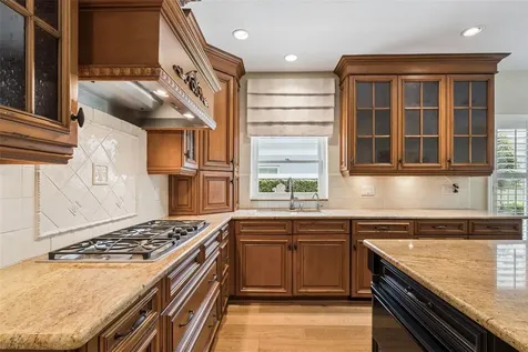 6028 Lexington Park Orlando FL 32819