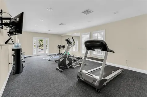 6028 Lexington Park Orlando FL 32819