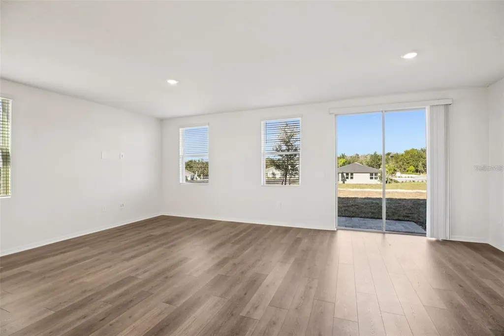 698 Muhly Street Lady Lake FL 32159