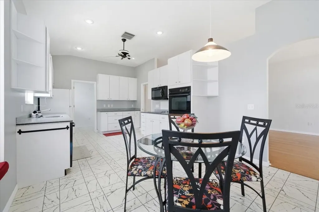 4628 Corsage Drive Lutz FL 33558