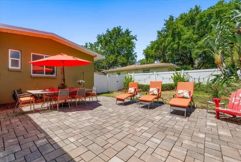 308 Barbara Circle Belleair FL 33756