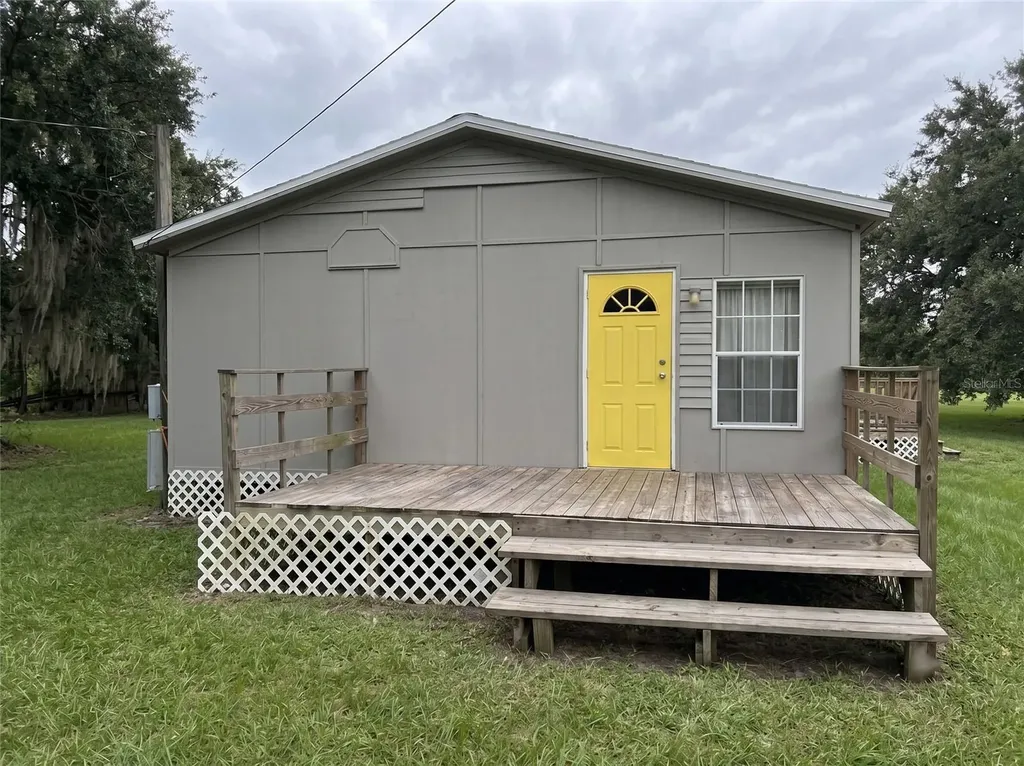 3296 Lake Buffum Road W Fort Meade FL 33841