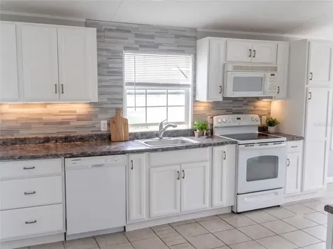 3296 Lake Buffum Road W Fort Meade FL 33841