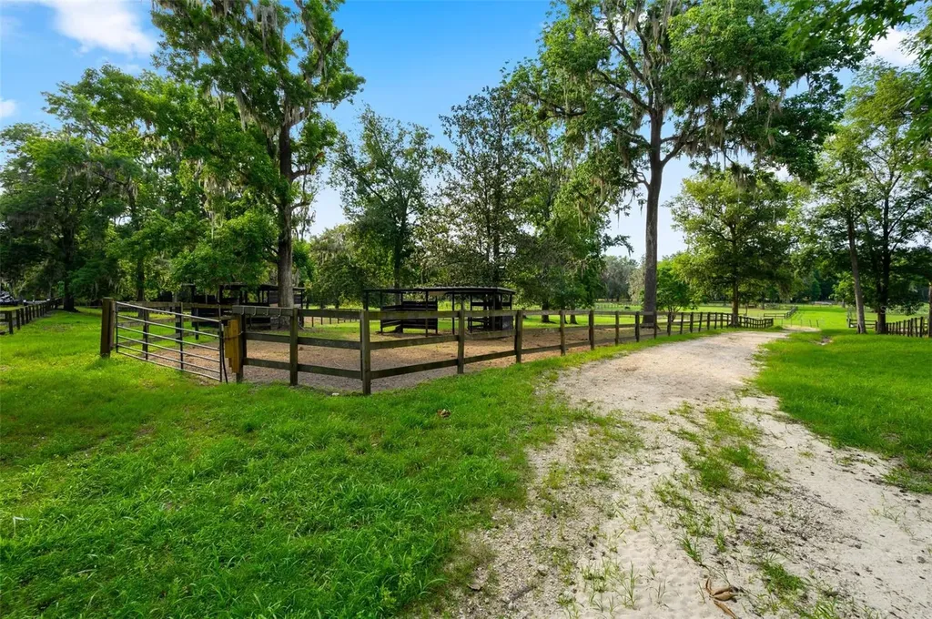 9809 NW 59th Terrace Gainesville FL 32653