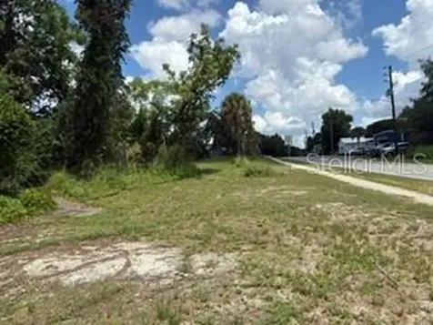 801 S Dixie Avenue Fruitland Park FL 34731