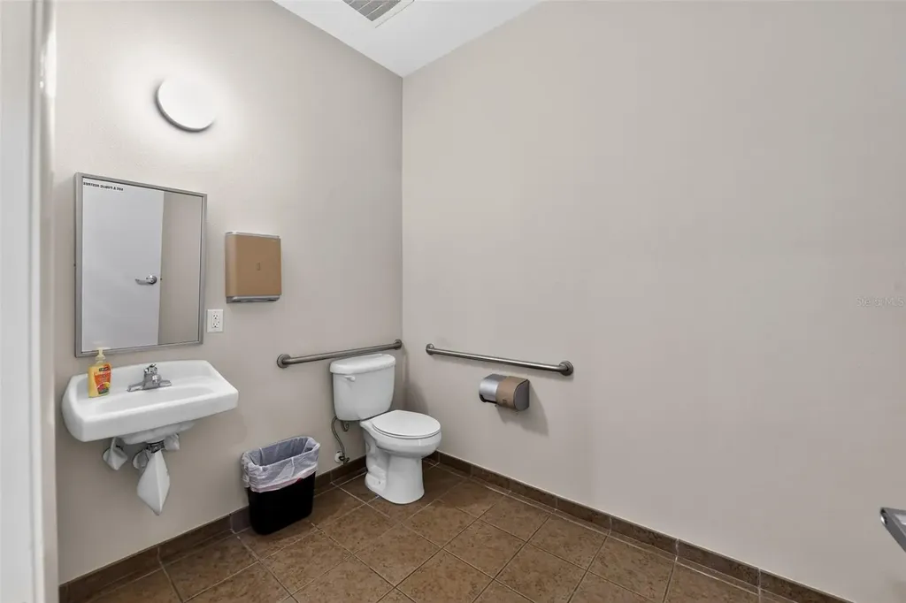 2555 Pinellas Point Drive S St Petersburg FL 33706