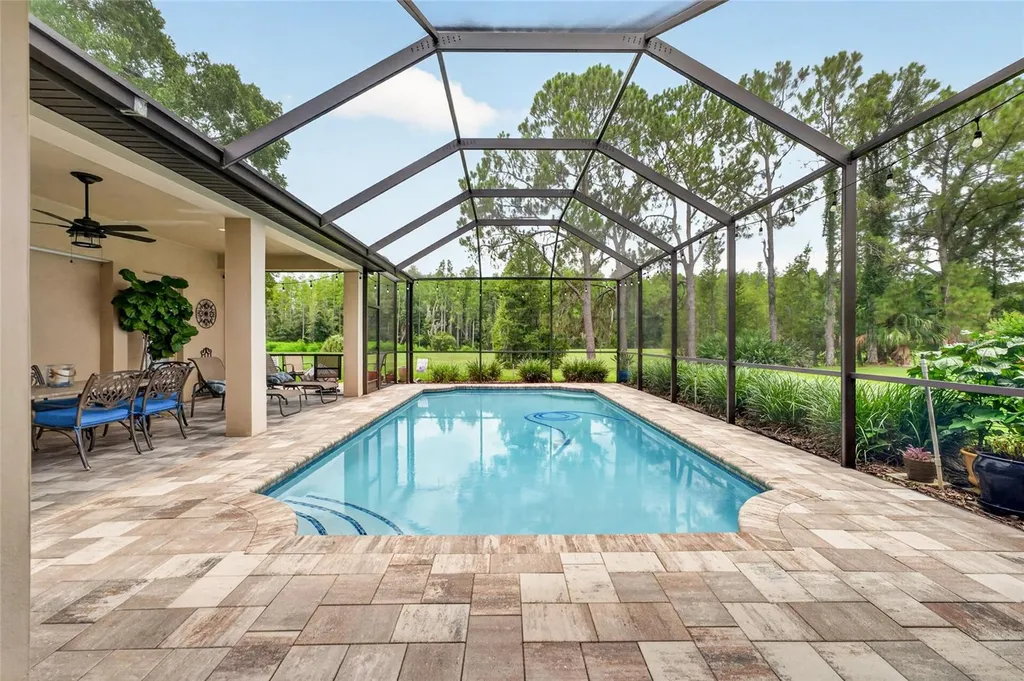 9109 Woodridge Run Drive Tampa FL 33647