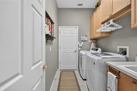 9109 Woodridge Run Drive Tampa FL 33647