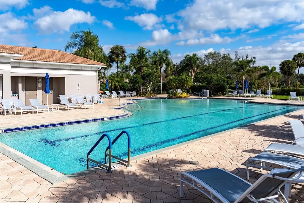 4346 Kariba Lake Terrace Sarasota FL 34243
