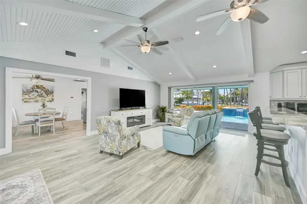 514 Key Royale Drive Bradenton Beach FL 34217
