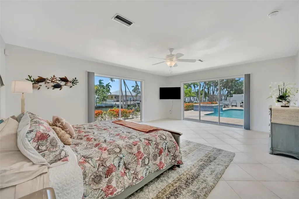 514 Key Royale Drive Bradenton Beach FL 34217
