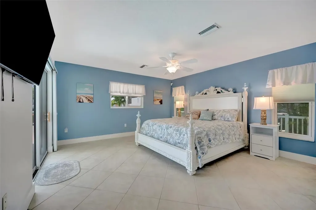 514 Key Royale Drive Bradenton Beach FL 34217