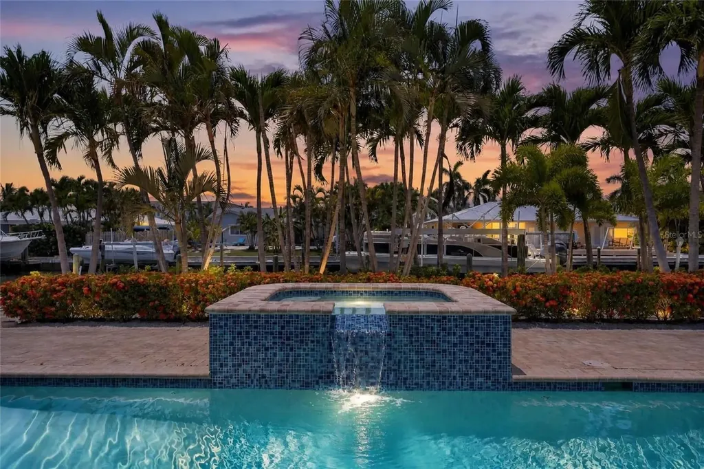 514 Key Royale Drive Bradenton Beach FL 34217