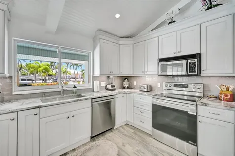 514 Key Royale Drive Bradenton Beach FL 34217