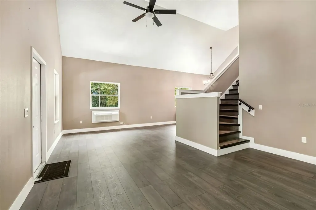 16288 48th St N Clearwater FL 33762