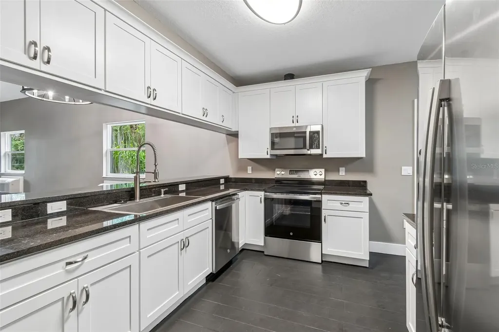 16288 48th St N Clearwater FL 33762