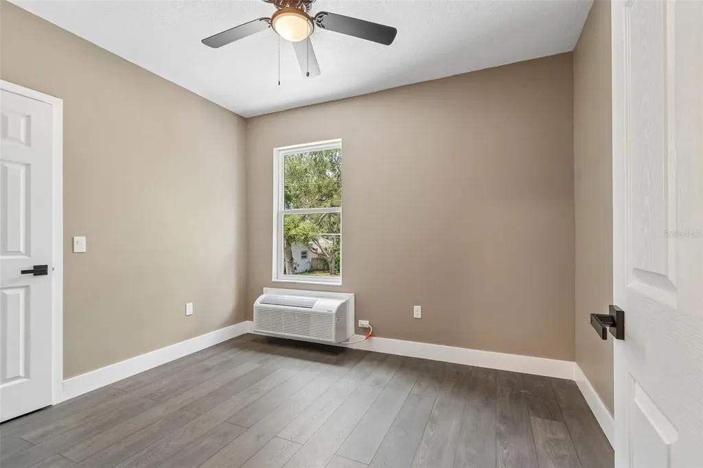 16288 48th St N Clearwater FL 33762