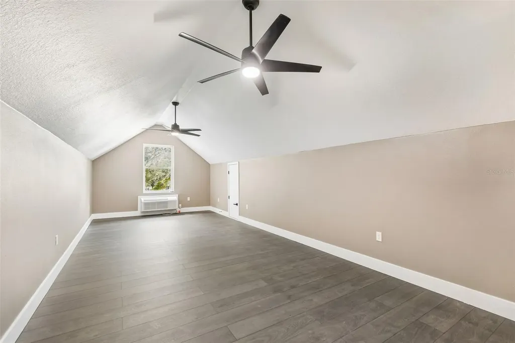 16288 48th St N Clearwater FL 33762