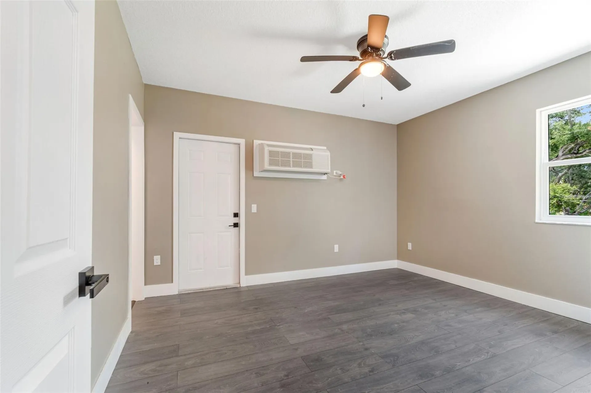 16288 48th St N Clearwater FL 33762