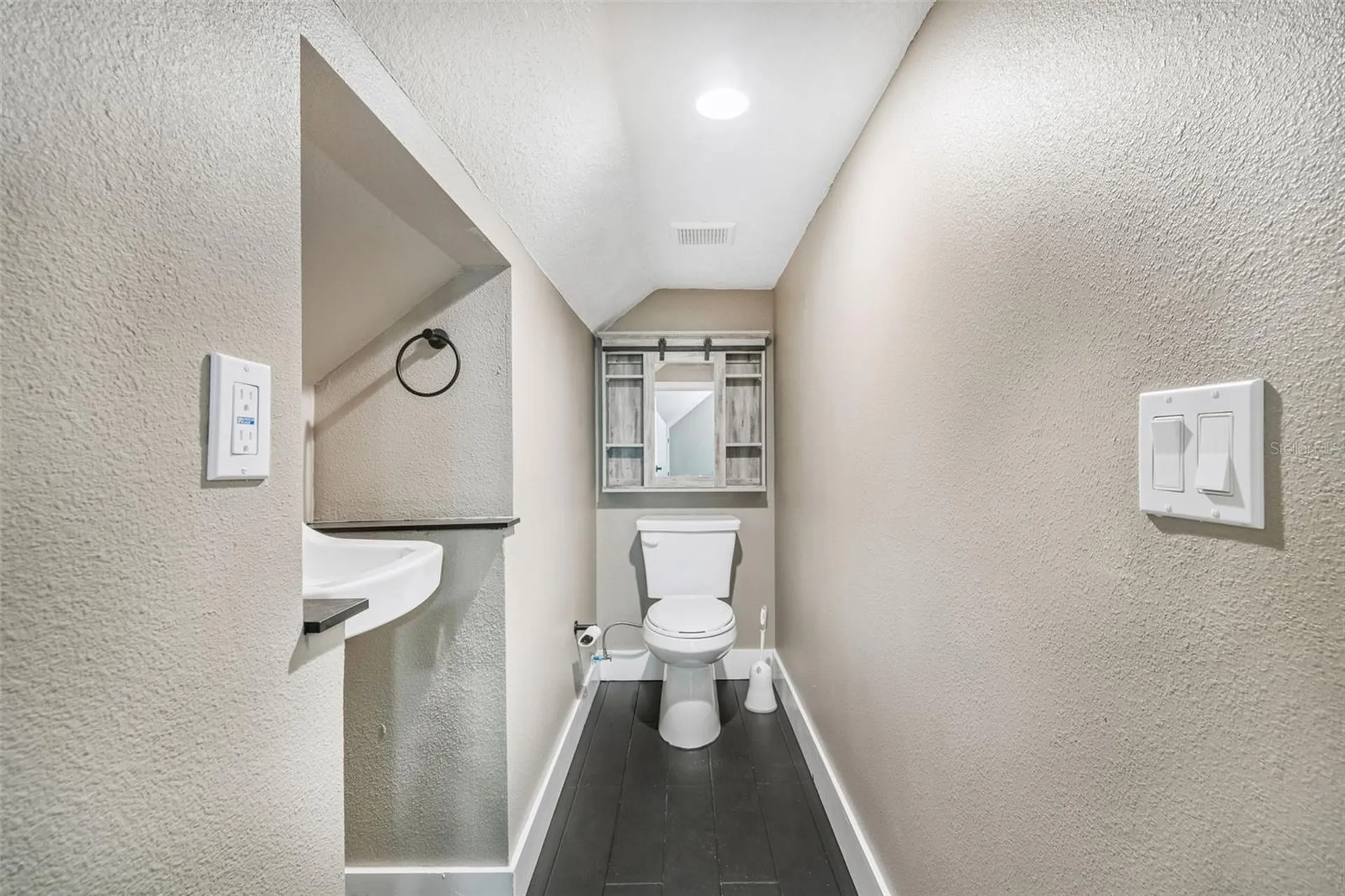 16288 48th St N Clearwater FL 33762