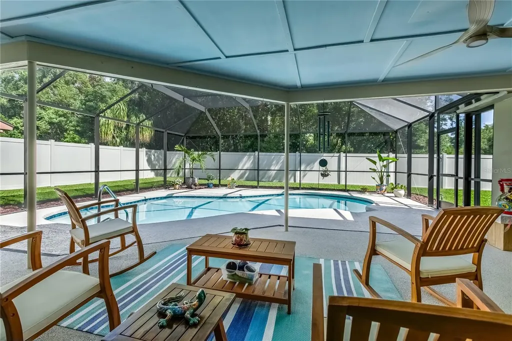 1030 Sylvia Lane Tampa FL 33613