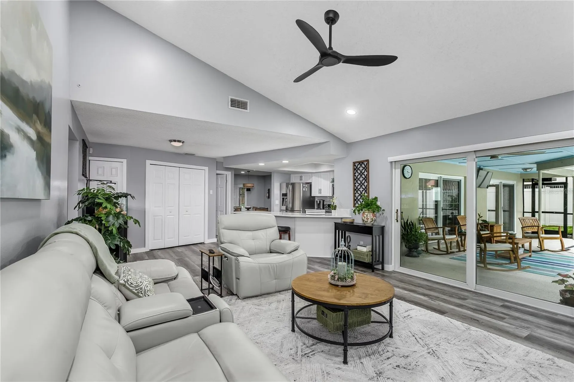 1030 Sylvia Lane Tampa FL 33613