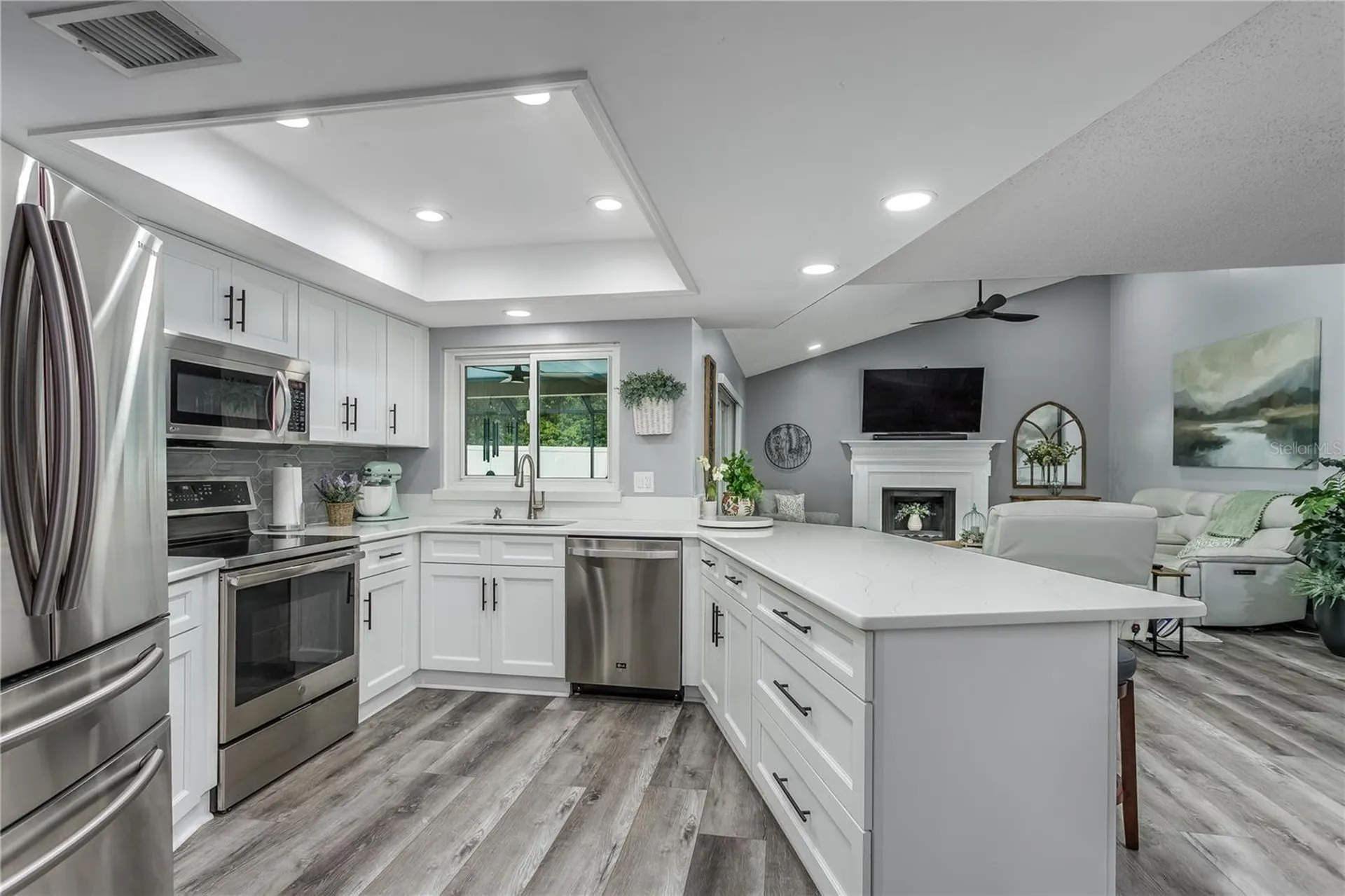 1030 Sylvia Lane Tampa FL 33613