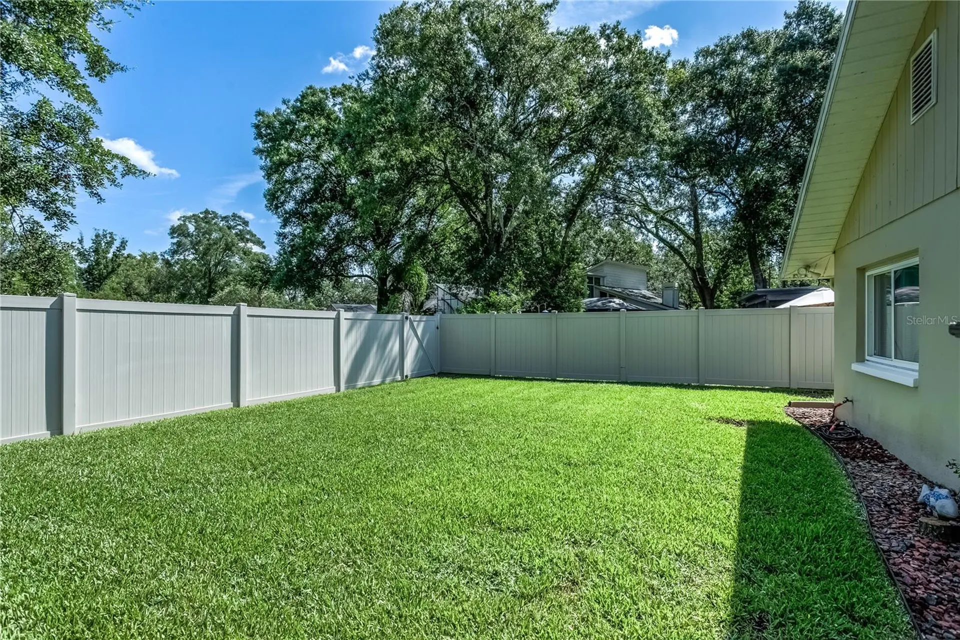 1030 Sylvia Lane Tampa FL 33613