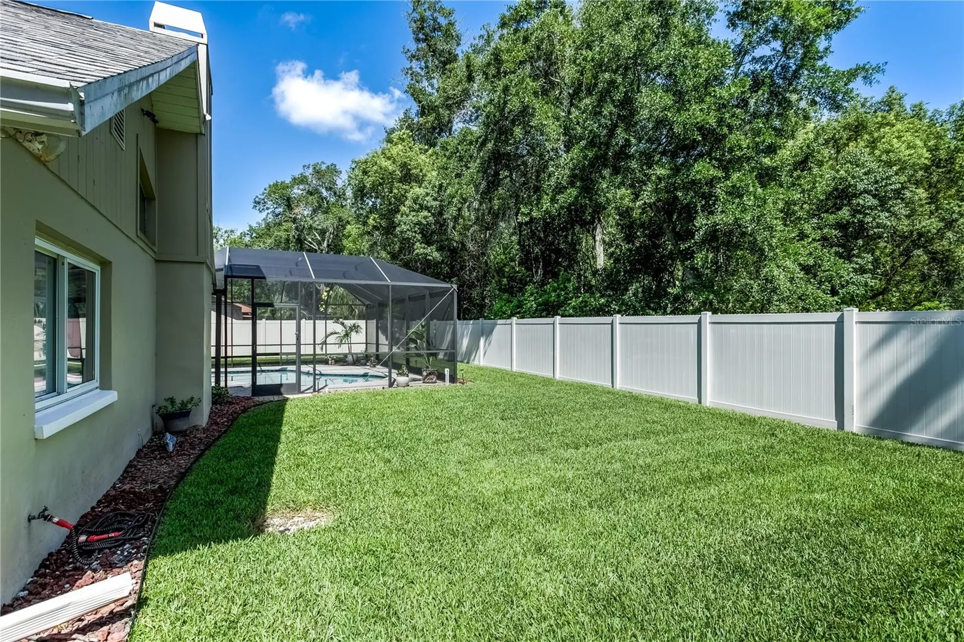 1030 Sylvia Lane Tampa FL 33613