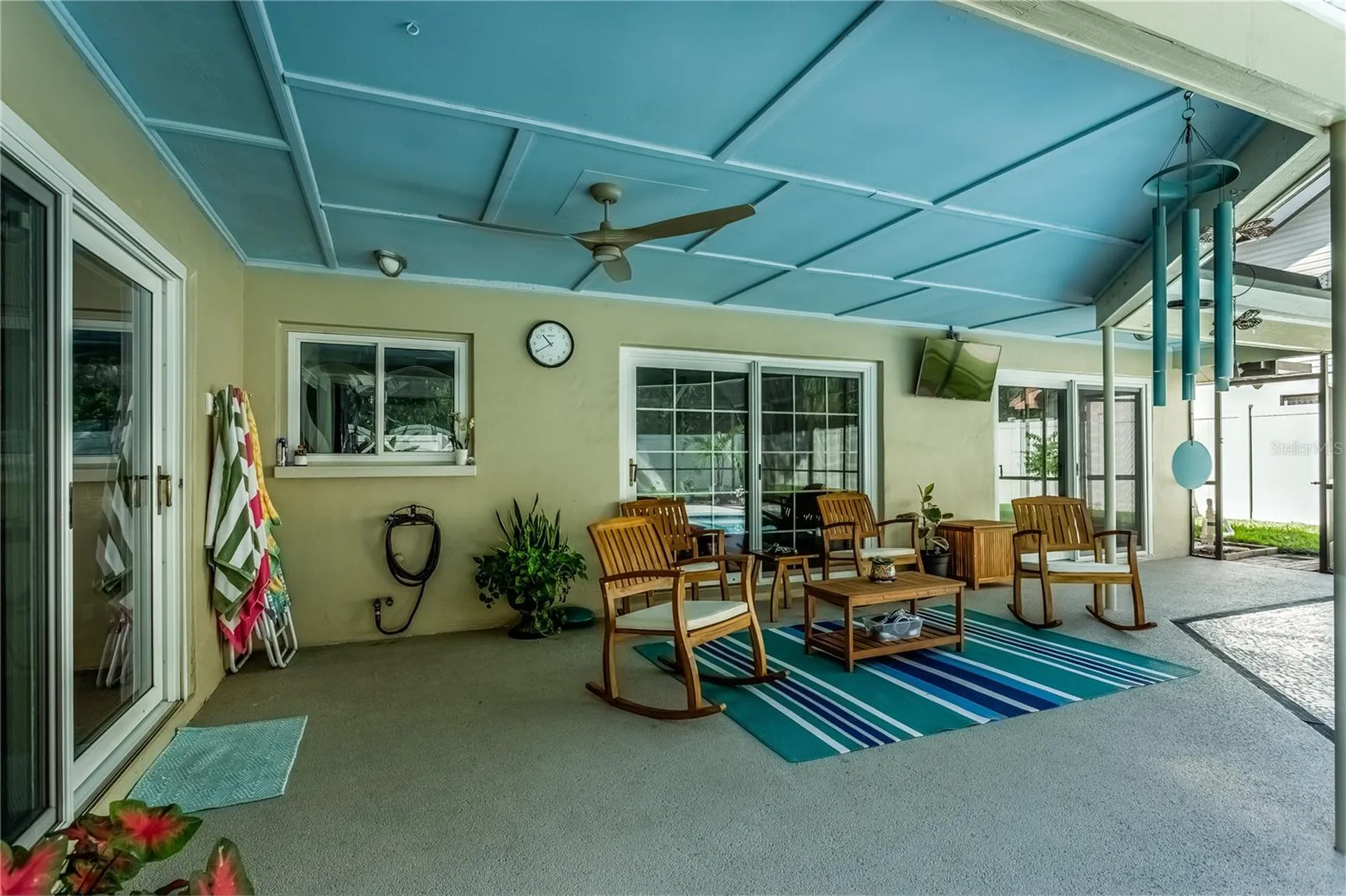 1030 Sylvia Lane Tampa FL 33613