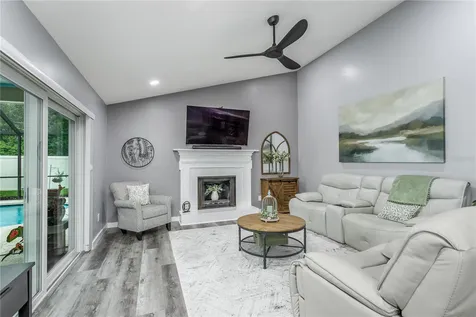 1030 Sylvia Lane Tampa FL 33613