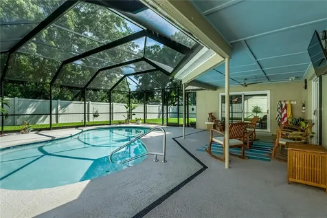 1030 Sylvia Lane Tampa FL 33613