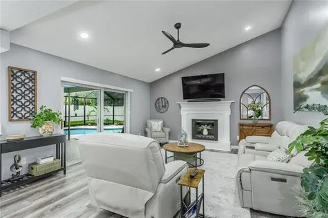 1030 Sylvia Lane Tampa FL 33613