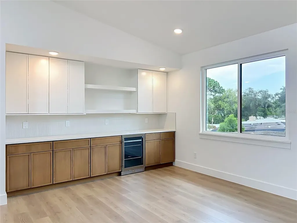1205 Falcon Drive Orlando FL 32803