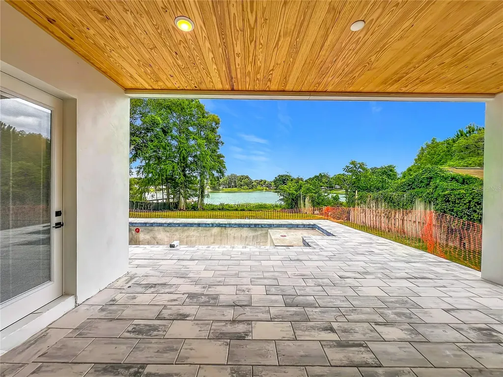 1205 Falcon Drive Orlando FL 32803