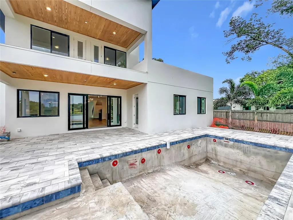 1205 Falcon Drive Orlando FL 32803