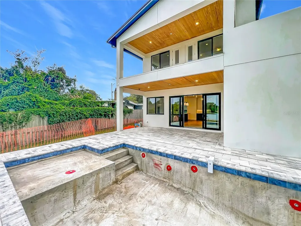 1205 Falcon Drive Orlando FL 32803