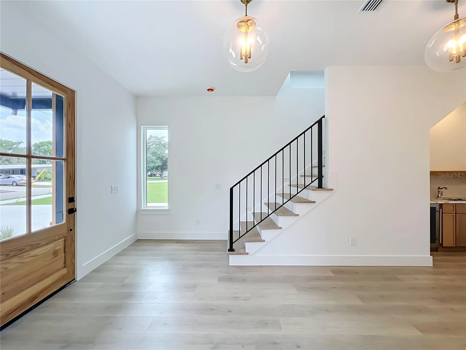 1205 Falcon Drive Orlando FL 32803