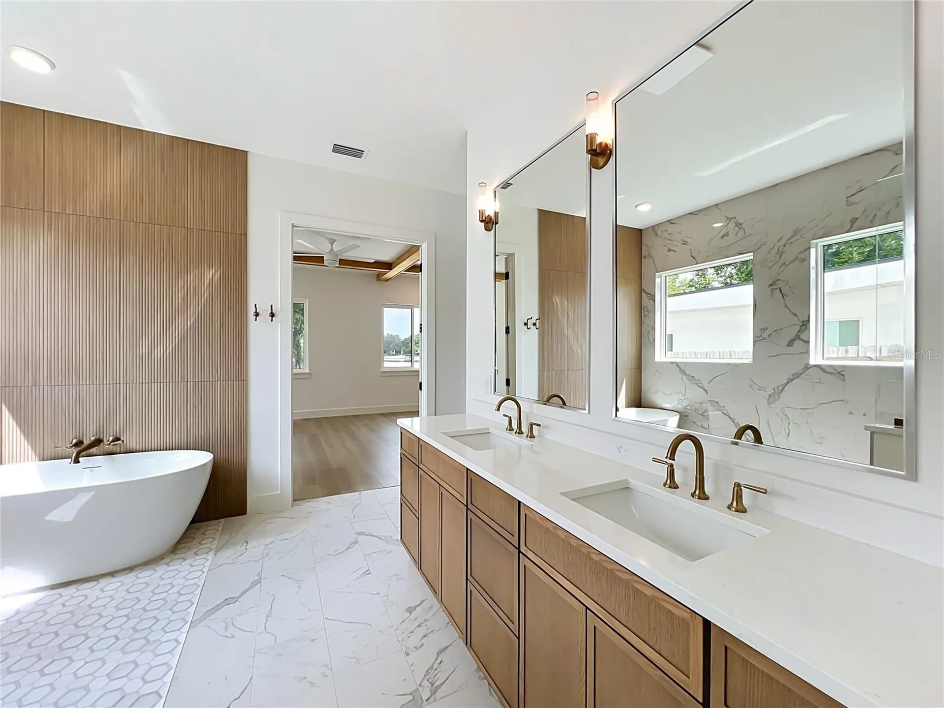1205 Falcon Drive Orlando FL 32803