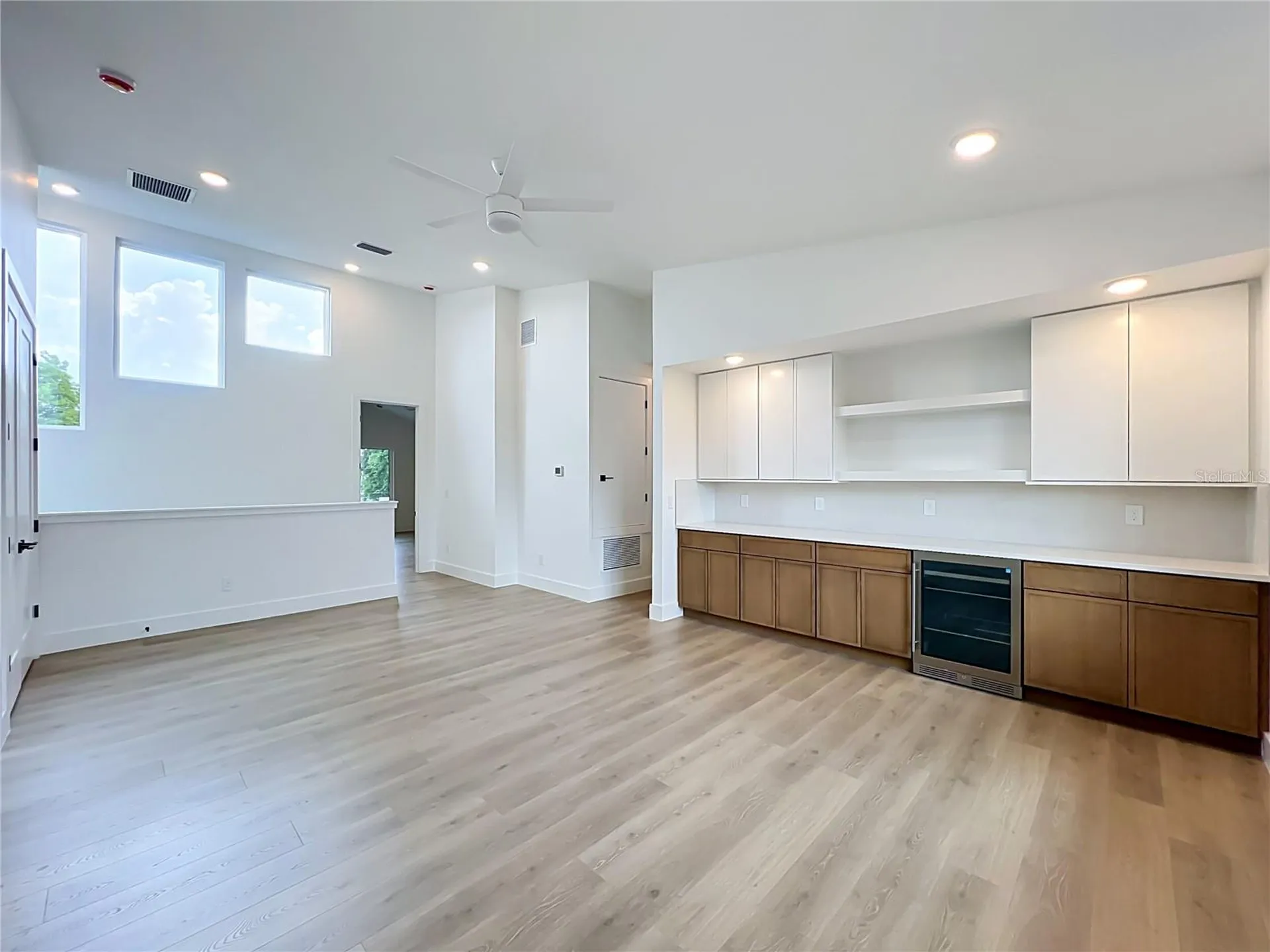 1205 Falcon Drive Orlando FL 32803