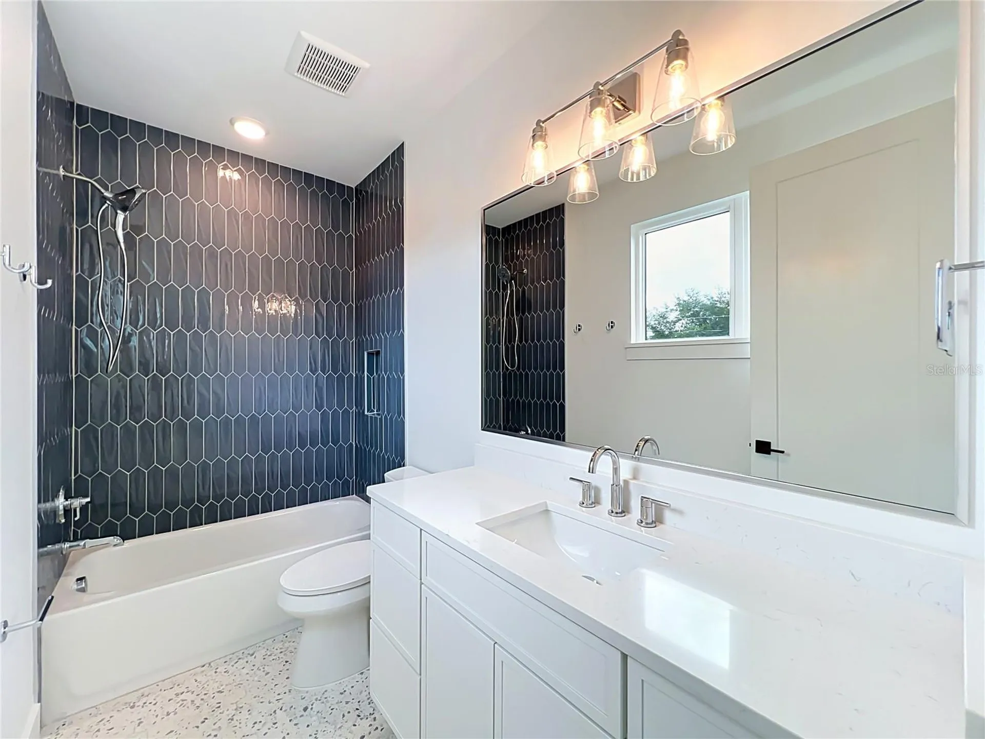 1205 Falcon Drive Orlando FL 32803