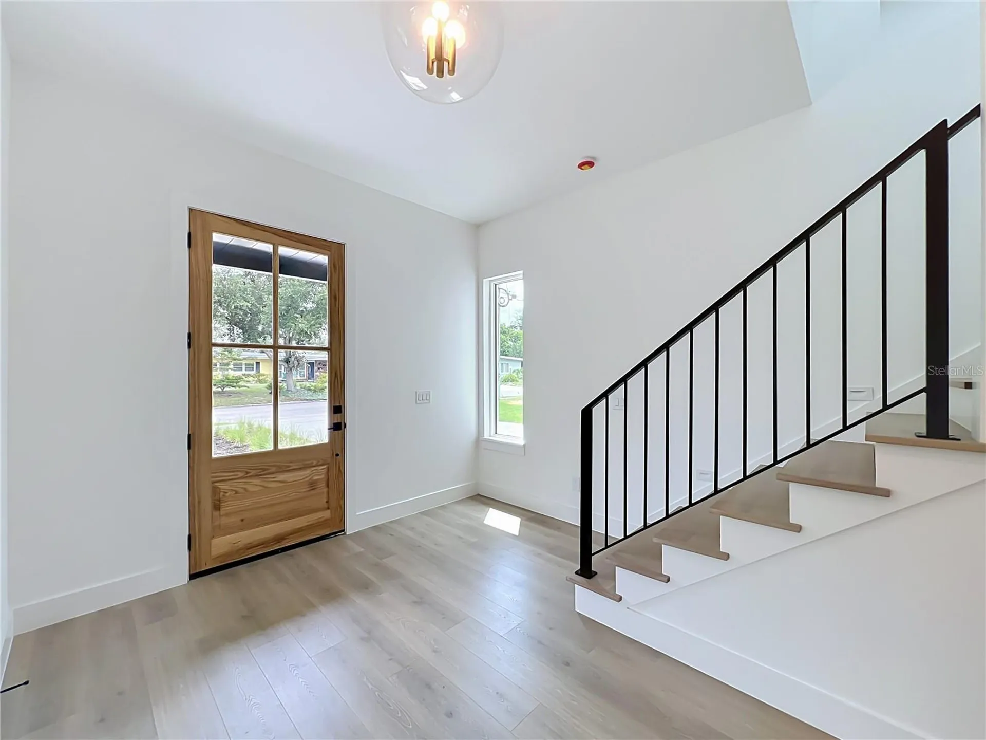 1205 Falcon Drive Orlando FL 32803