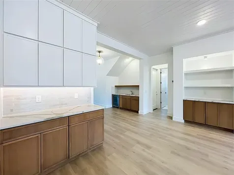 1205 Falcon Drive Orlando FL 32803