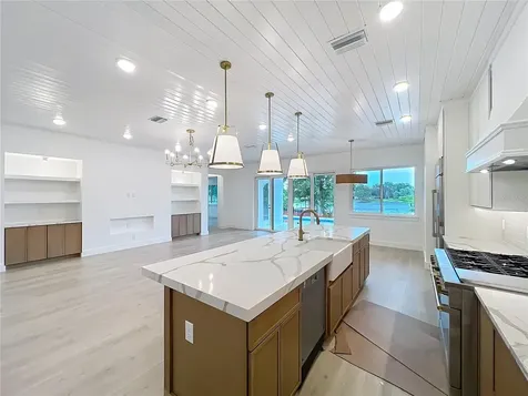 1205 Falcon Drive Orlando FL 32803