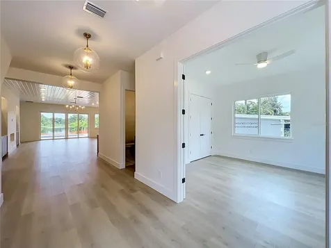 1205 Falcon Drive Orlando FL 32803