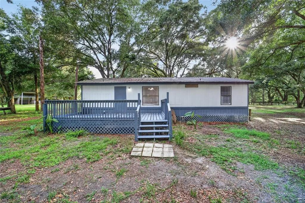 14210 NW Highway 464b Morriston FL 32668