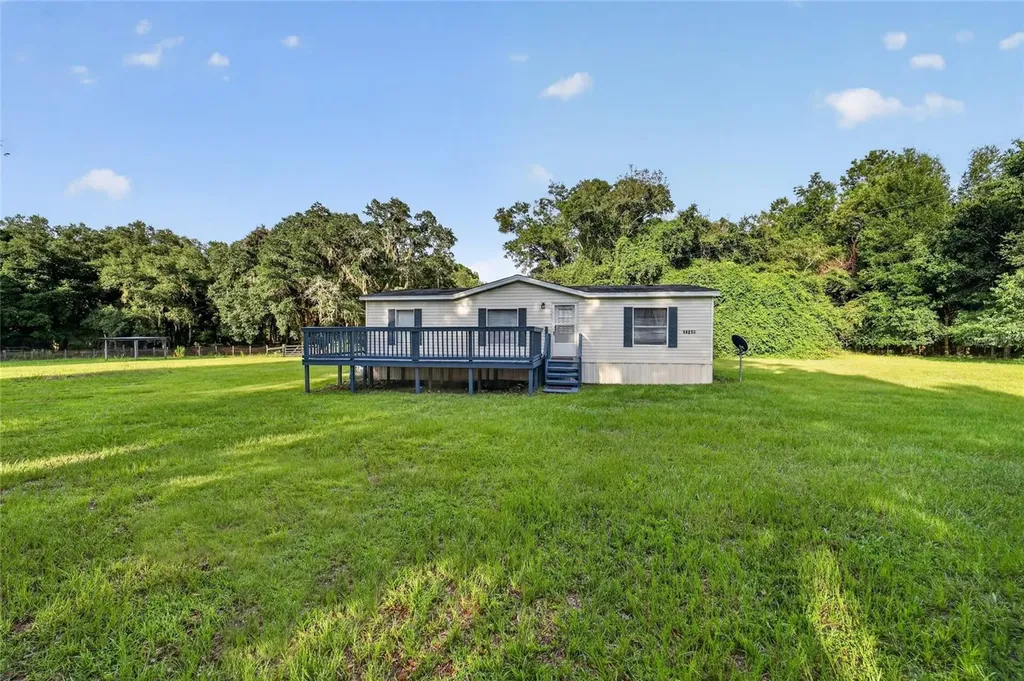 14210 NW Highway 464b Morriston FL 32668